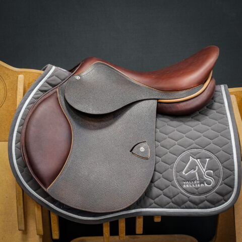Zephyr-chene-huilée-Vallee-Sellier-selle-sur-mesure