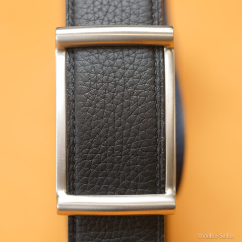 Ceinture réversible 35 mm, boucle Poursin laiton nickelé satiné.