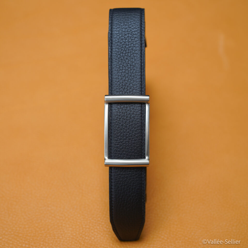 Ceinture réversible 35 mm, boucle Poursin laiton nickelé satiné.